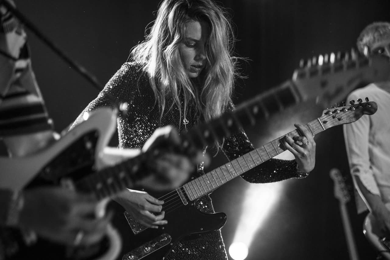 wolf-alice-at-le-poisson-rouge-in-new-york-ny-june-2015-for-rolling-stone2